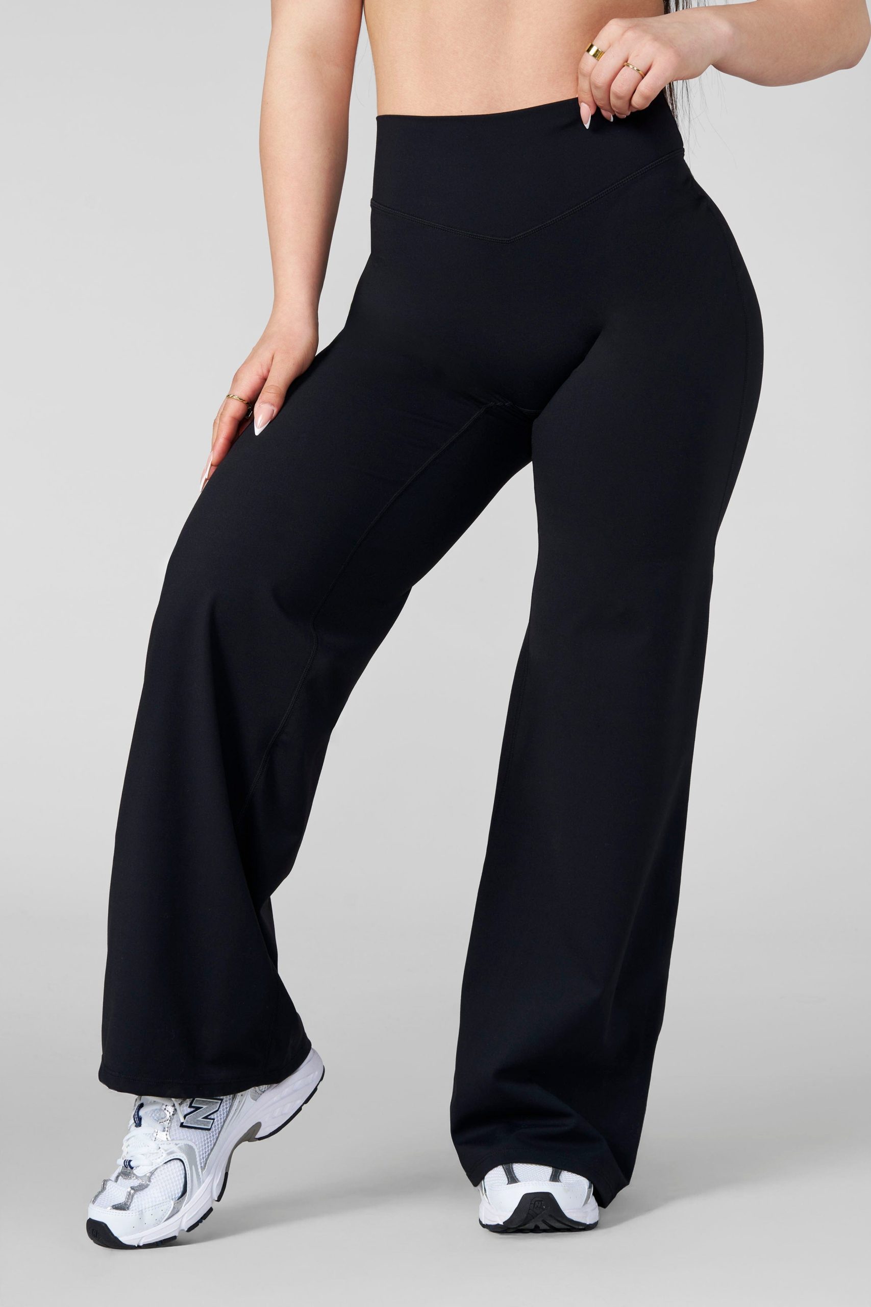 W2289 - Kove Wide Leg Flare Leggings (Short) - Image 8