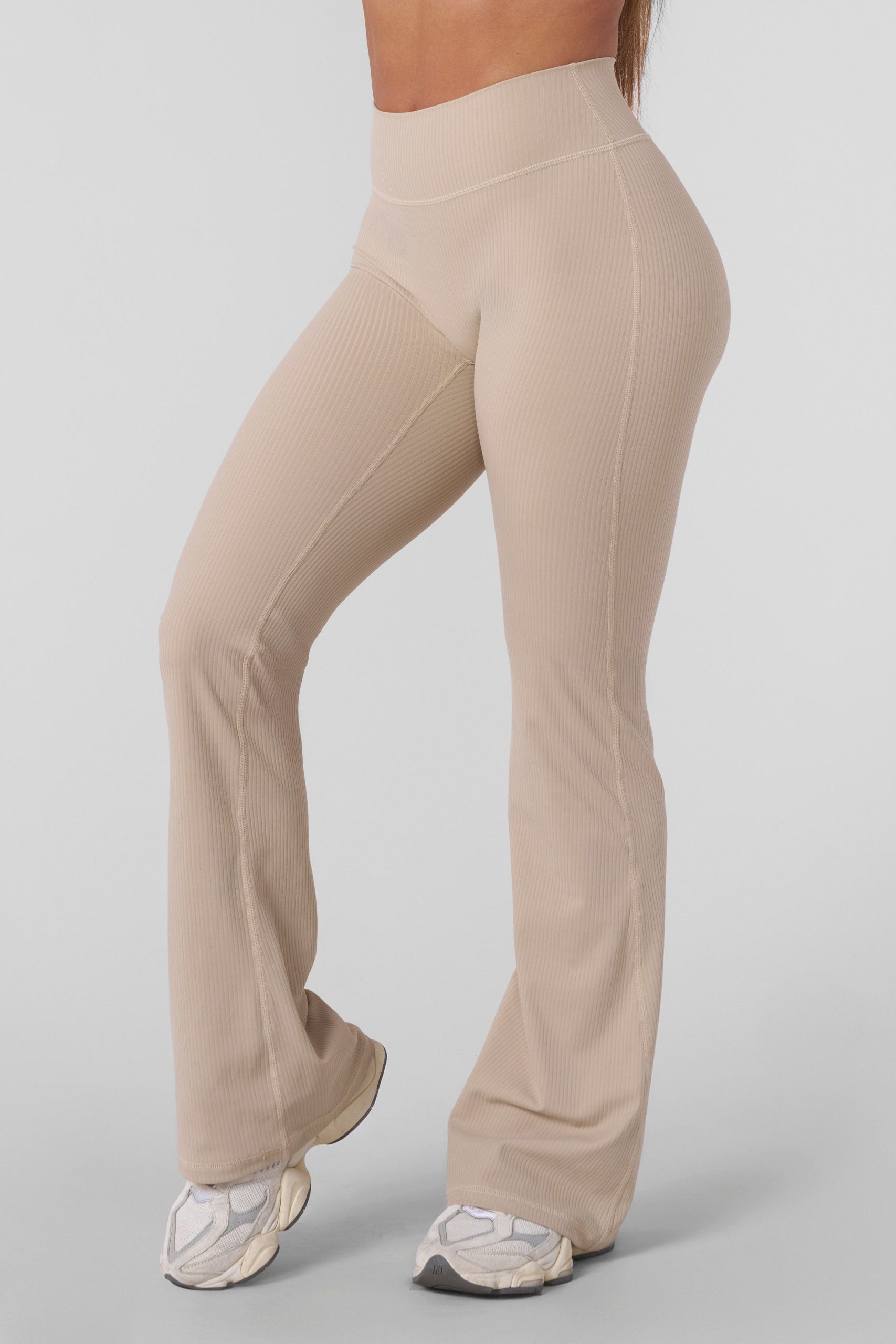 W269 Luna Flare Leggings - Image 5