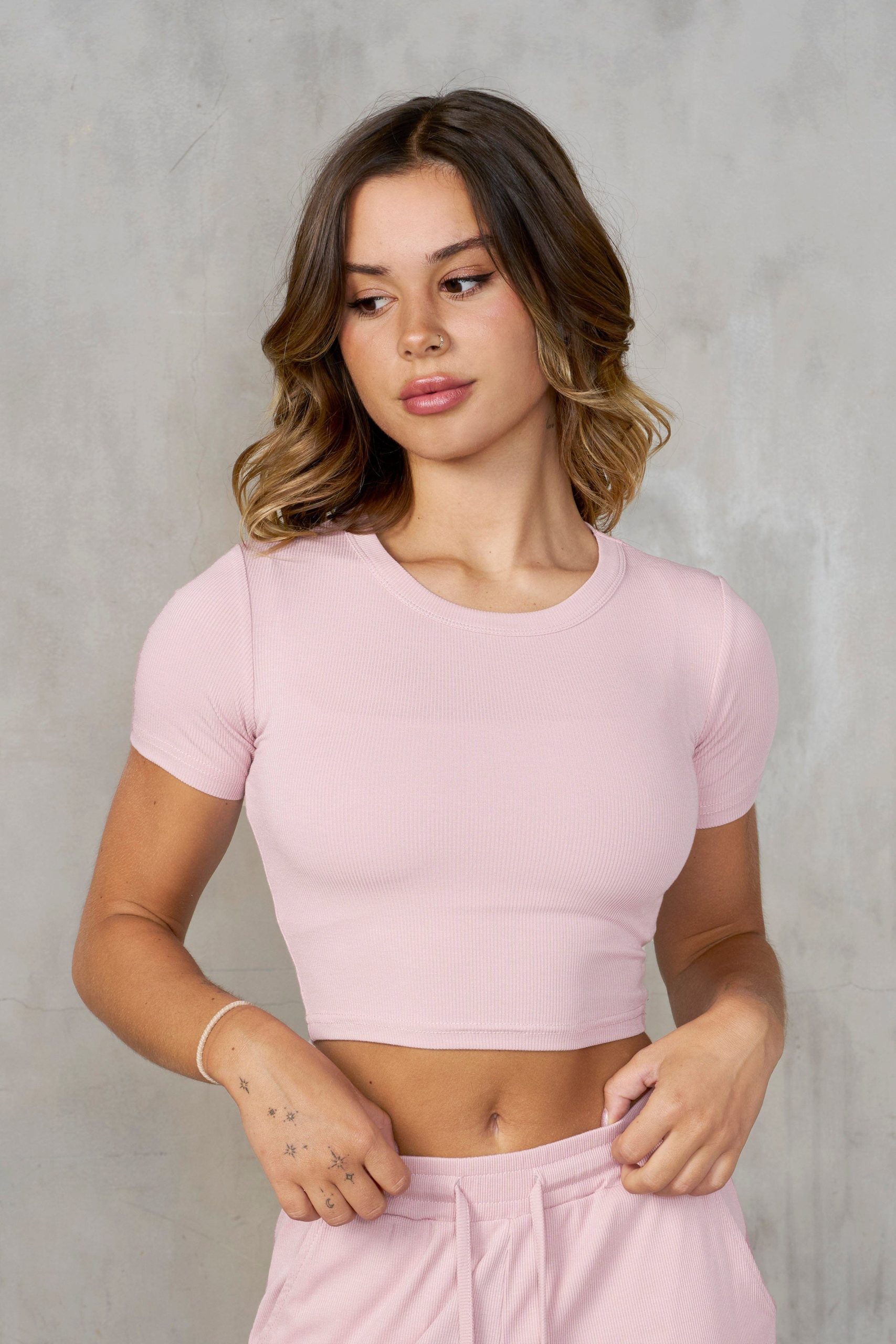 W451 Ivy Ribbed Tee - Image 5