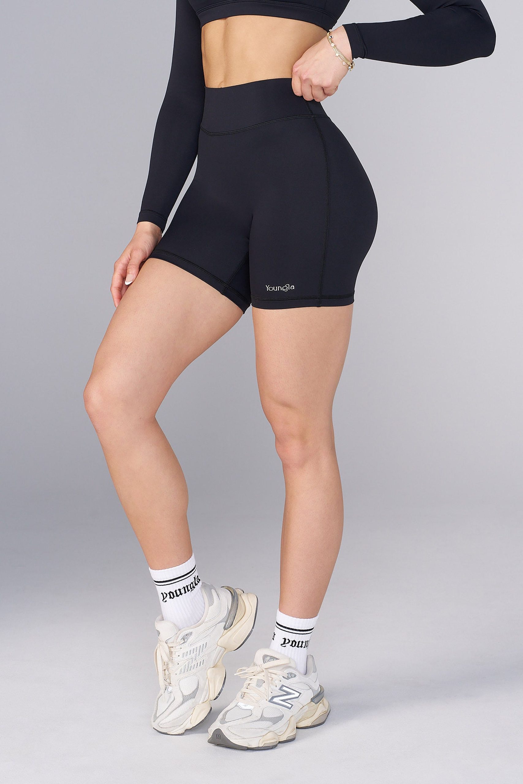 W144 Hybrid Shorts - Image 11