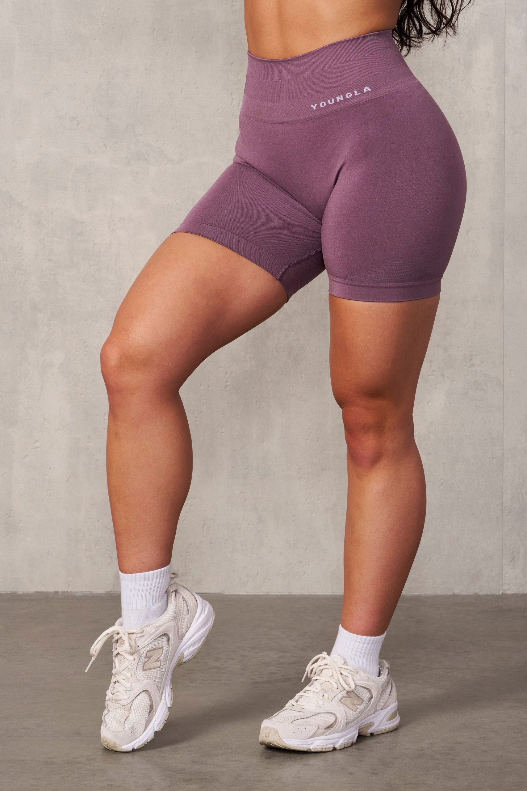 W120 - Core Seamless Shorts - Image 9