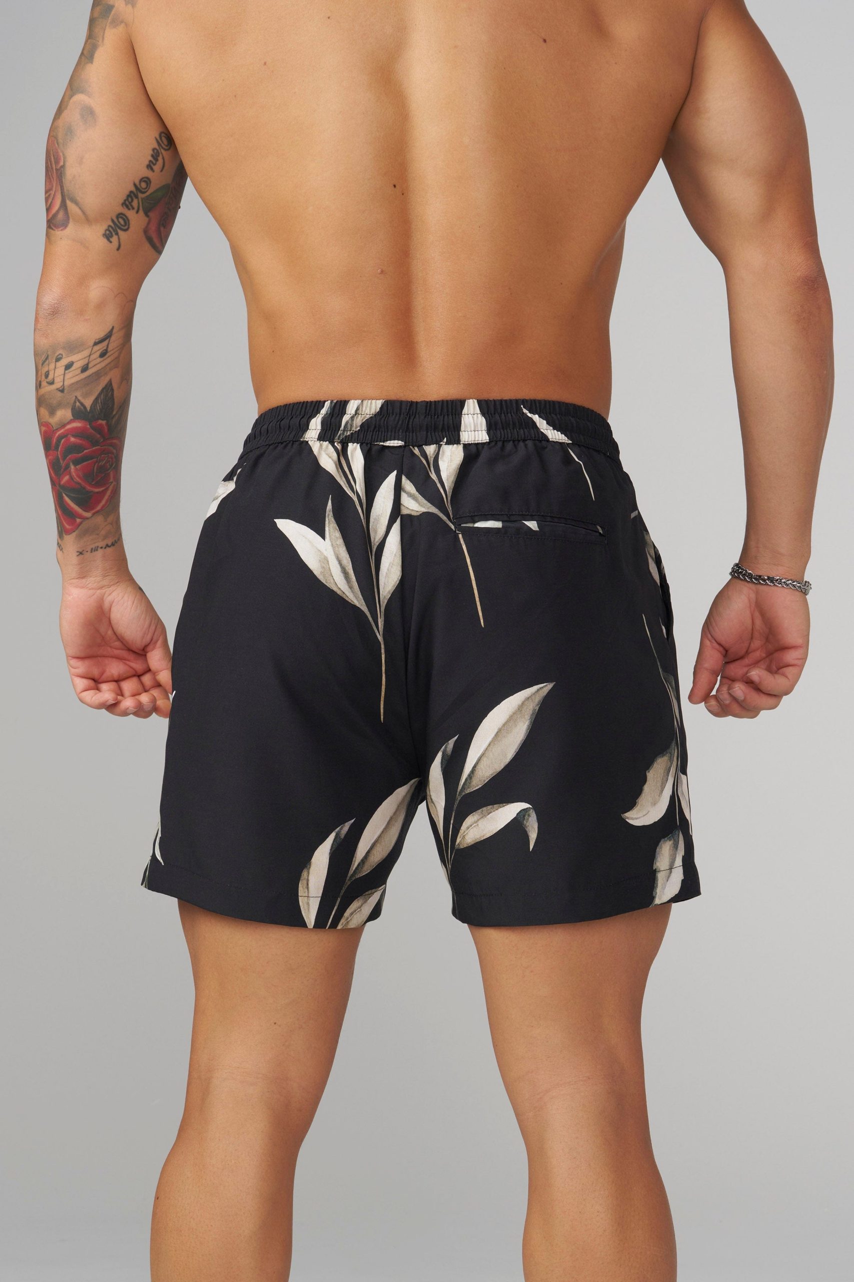 1038 - Lah Casa Shorts - Image 8