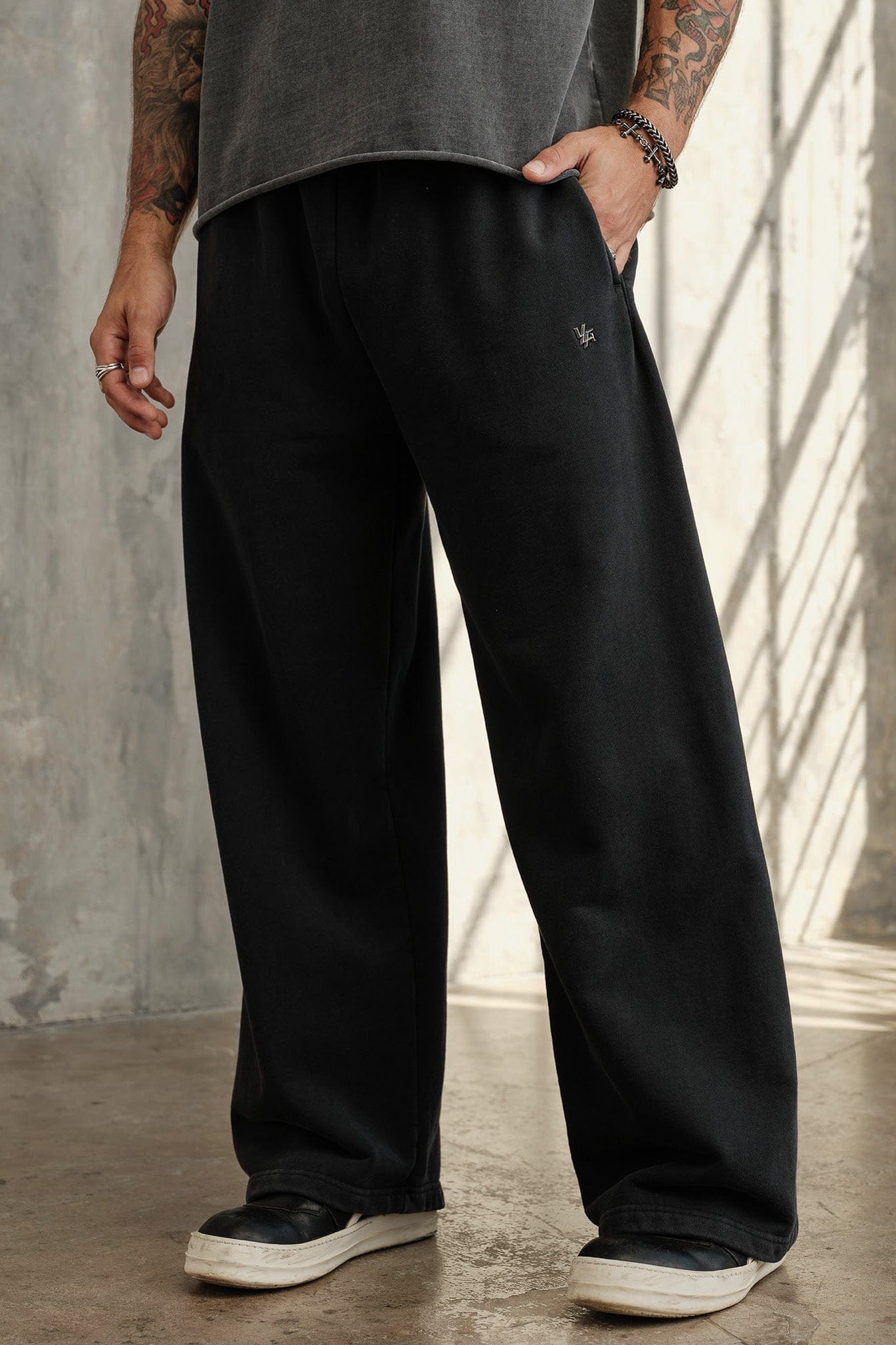 2067 - Elevated Essentials - Baggy Sweats - Image 3