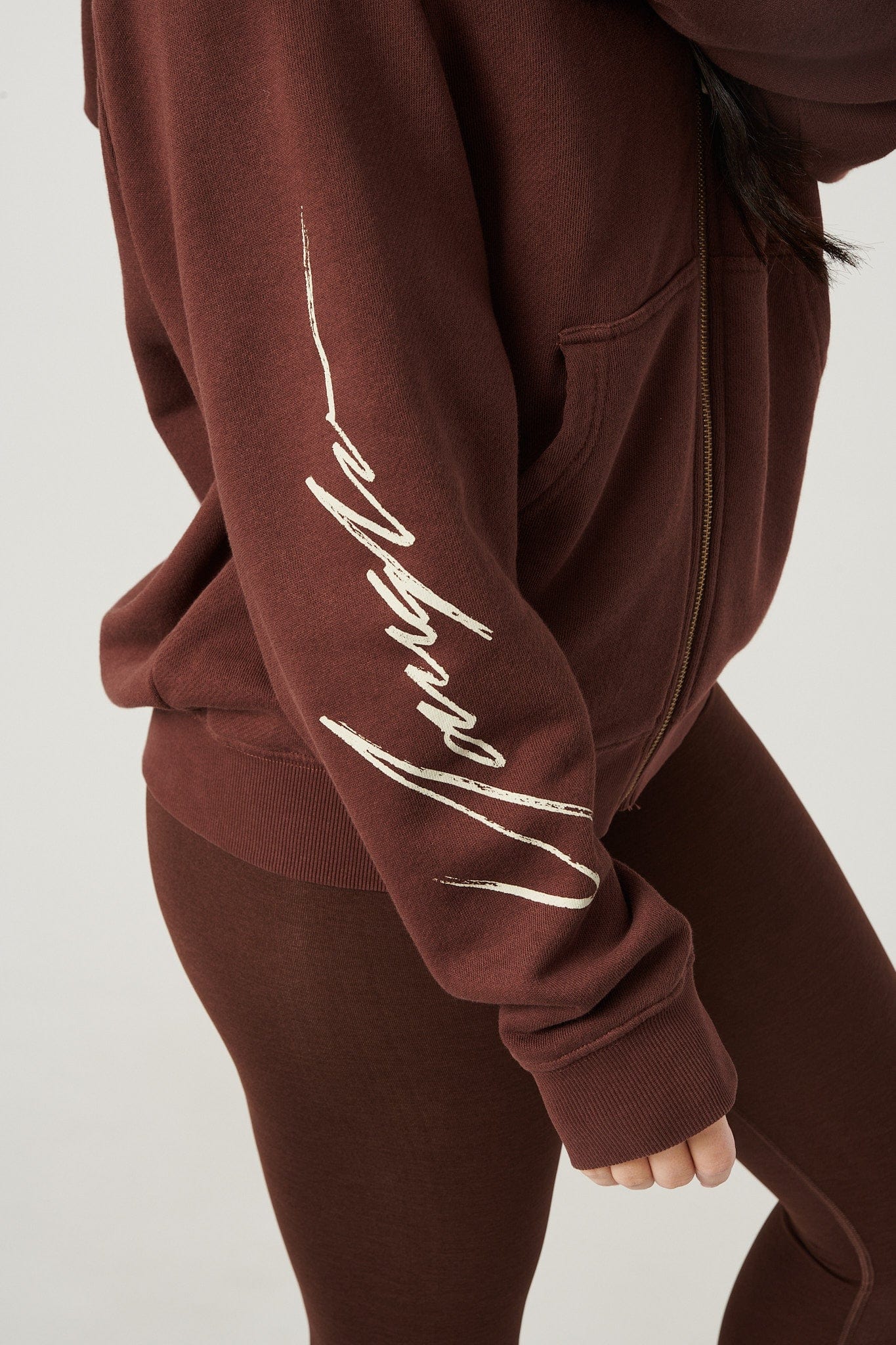 W519 - Emblem zip up hoodie - Image 9