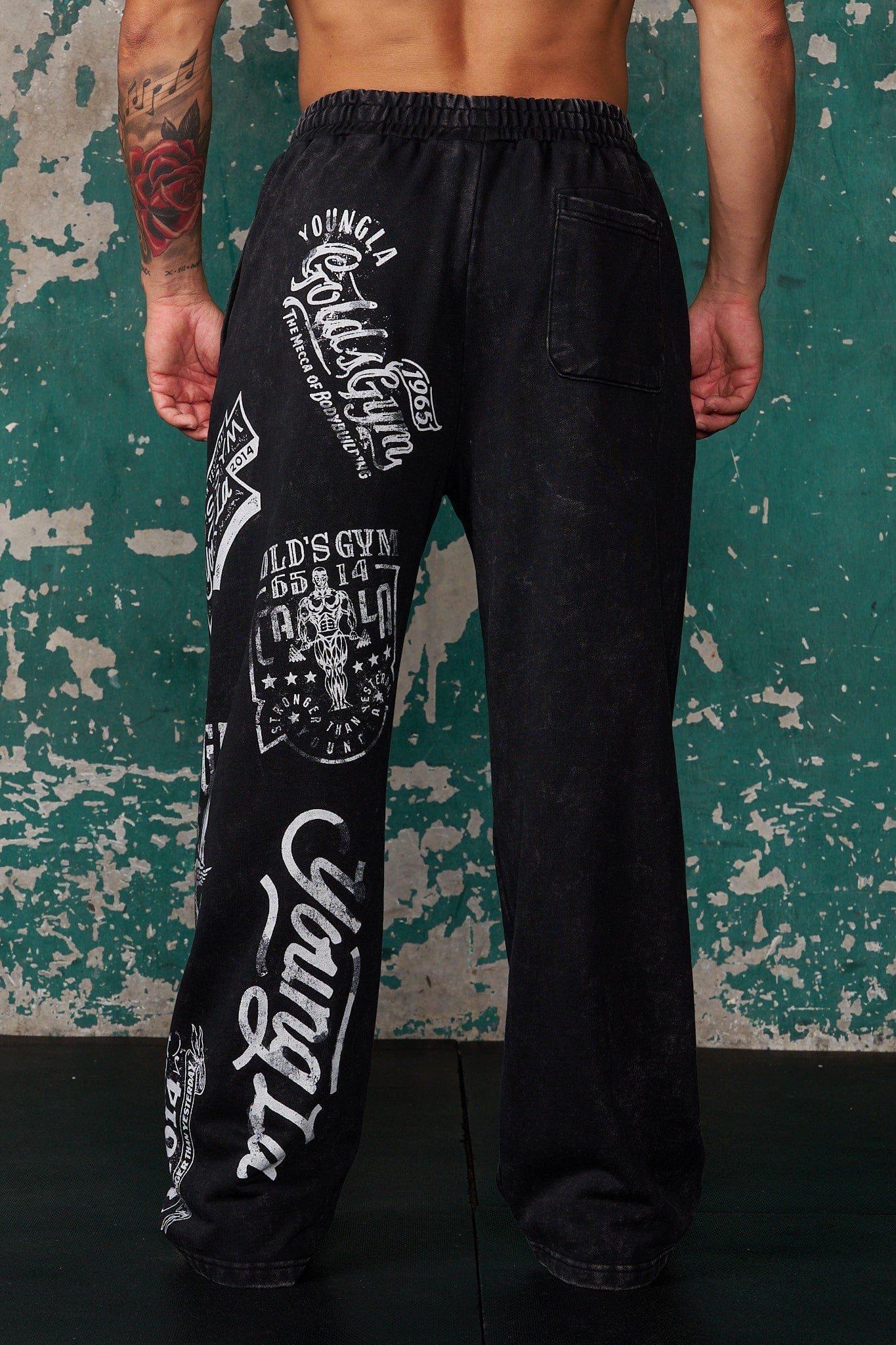 2142 - Golds Gym Evolution Sweats - Image 2