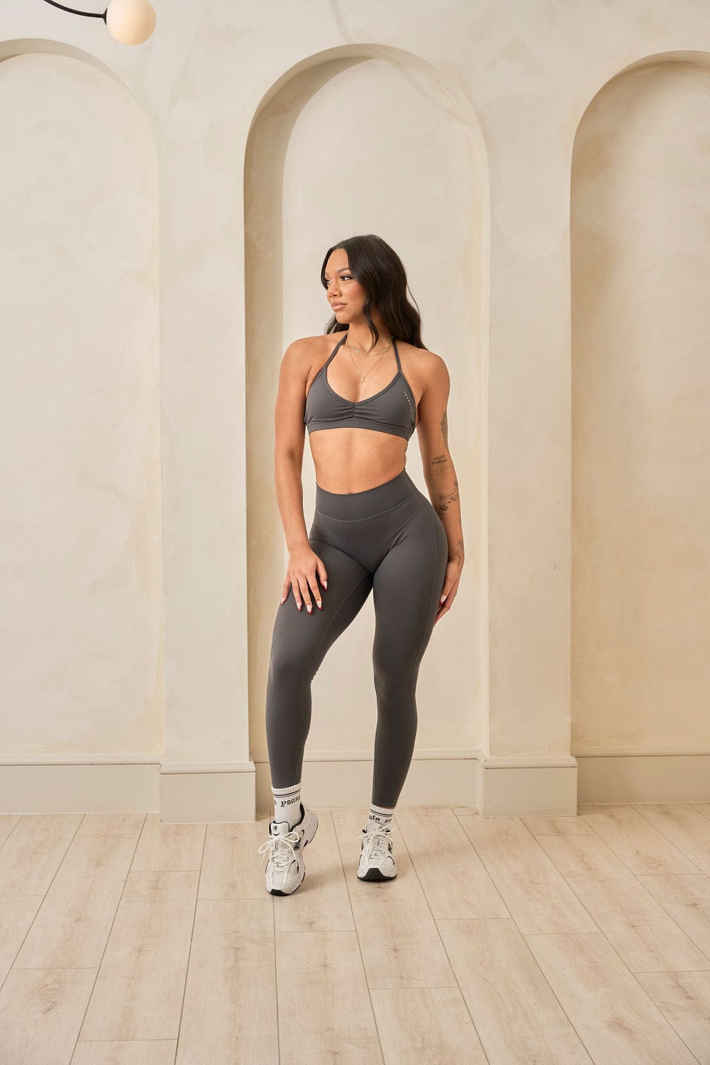 W335 - Urban V-neck Bra - Image 11