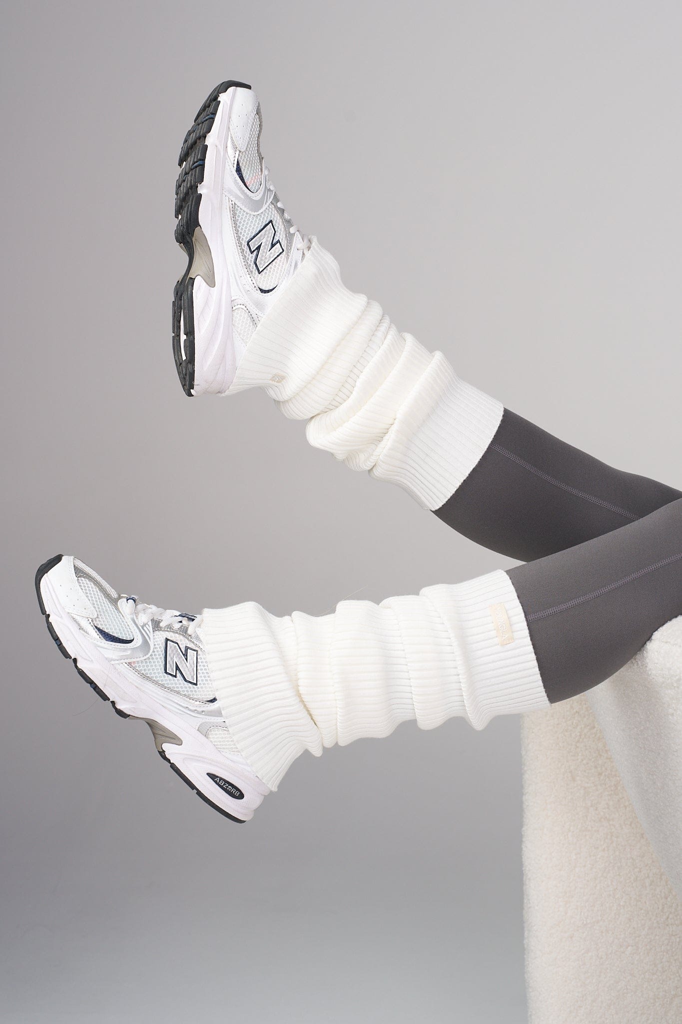 W6100 - Leg Warmers - Image 5