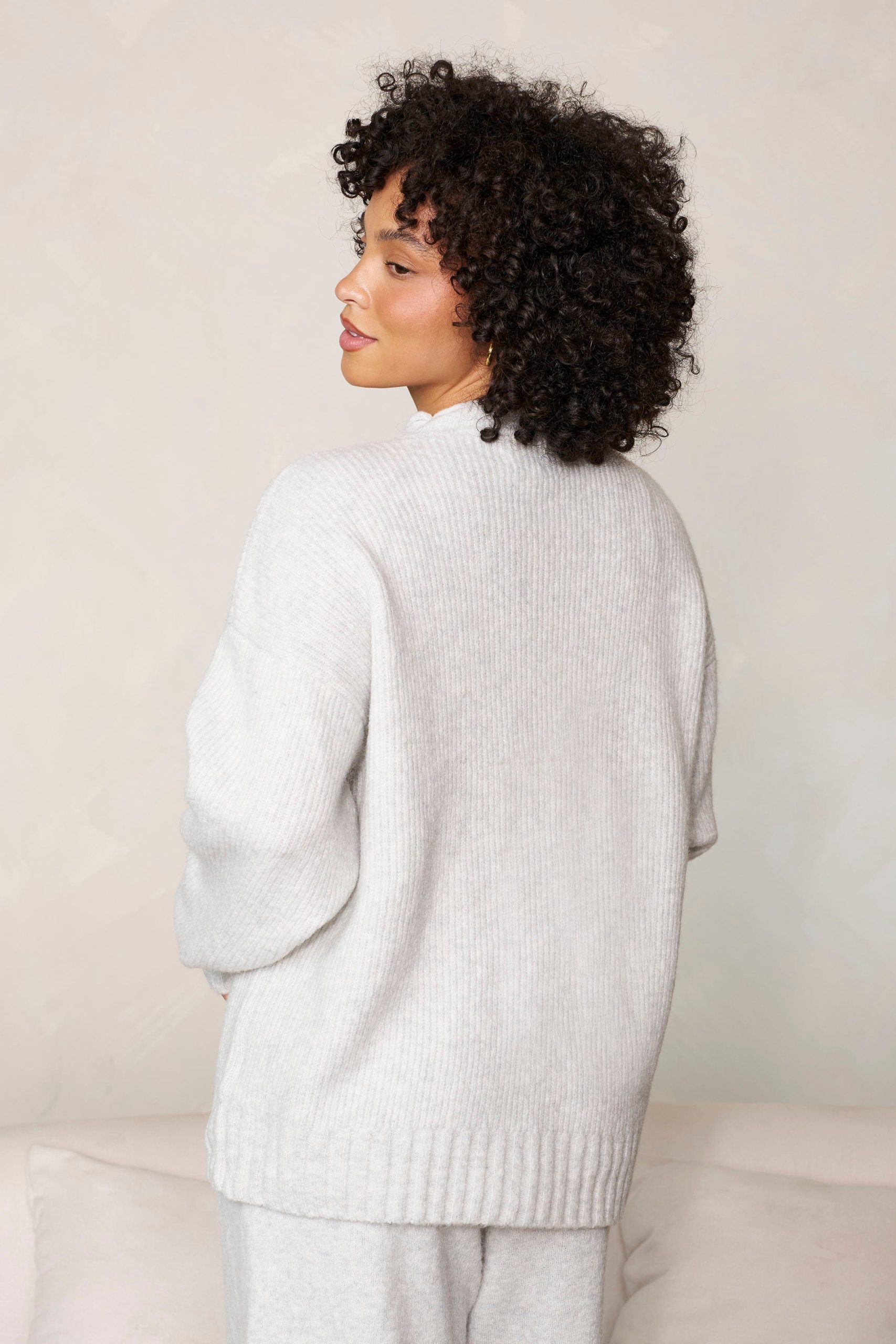 W5156 - Cozy Oversized Sweater - Image 6