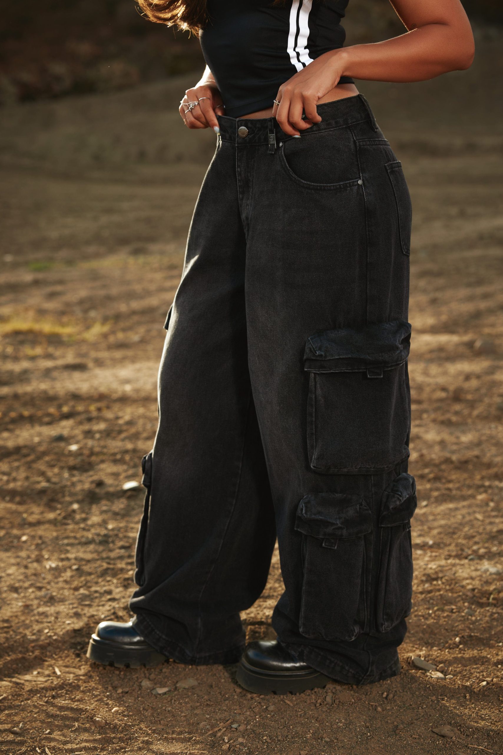 W231 - Drift Cargo Jeans - Image 4