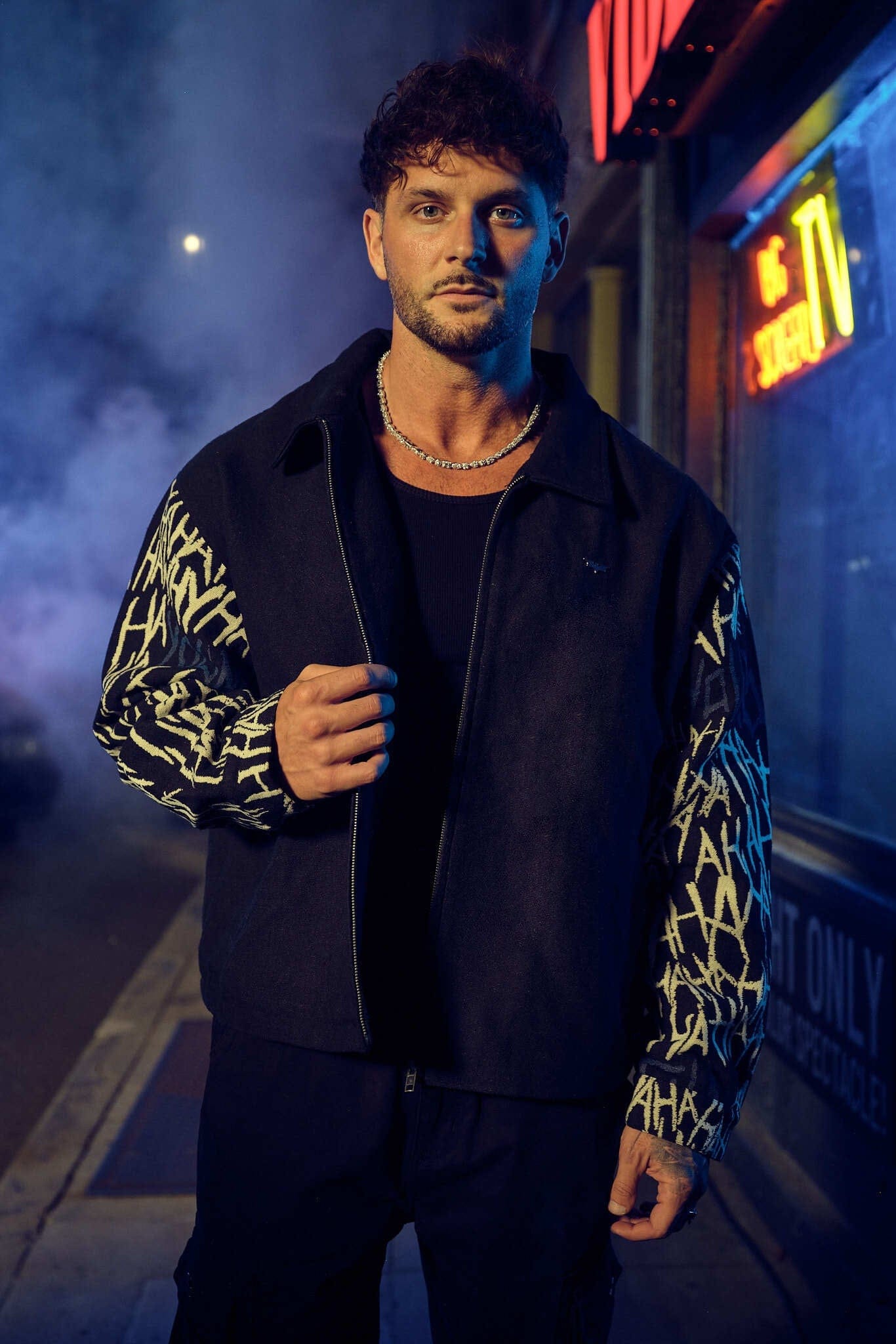 5177 - Batman Limited Edition Tapestry Jackets - Image 6