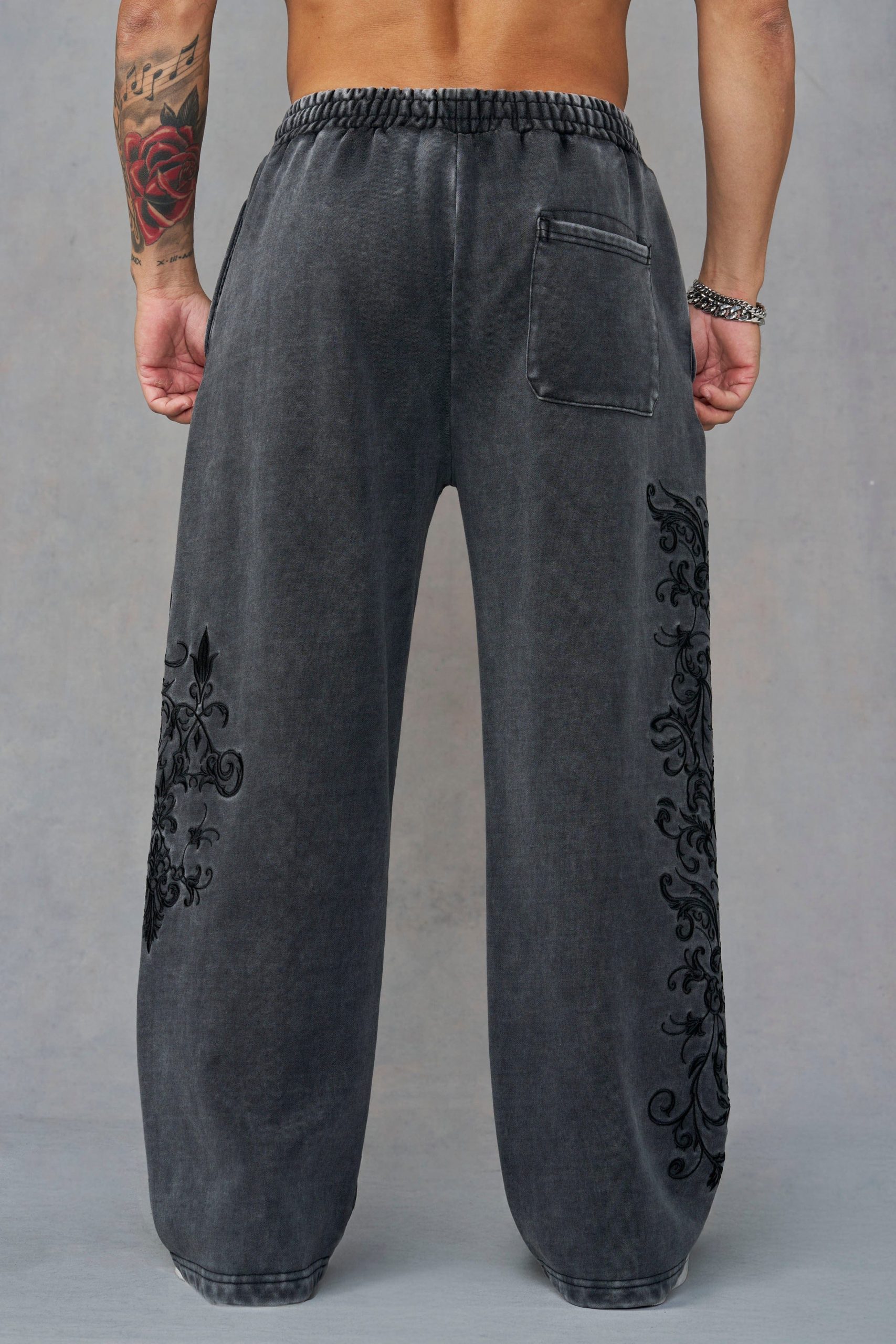 2061 - Threadmark Sweats - Image 2