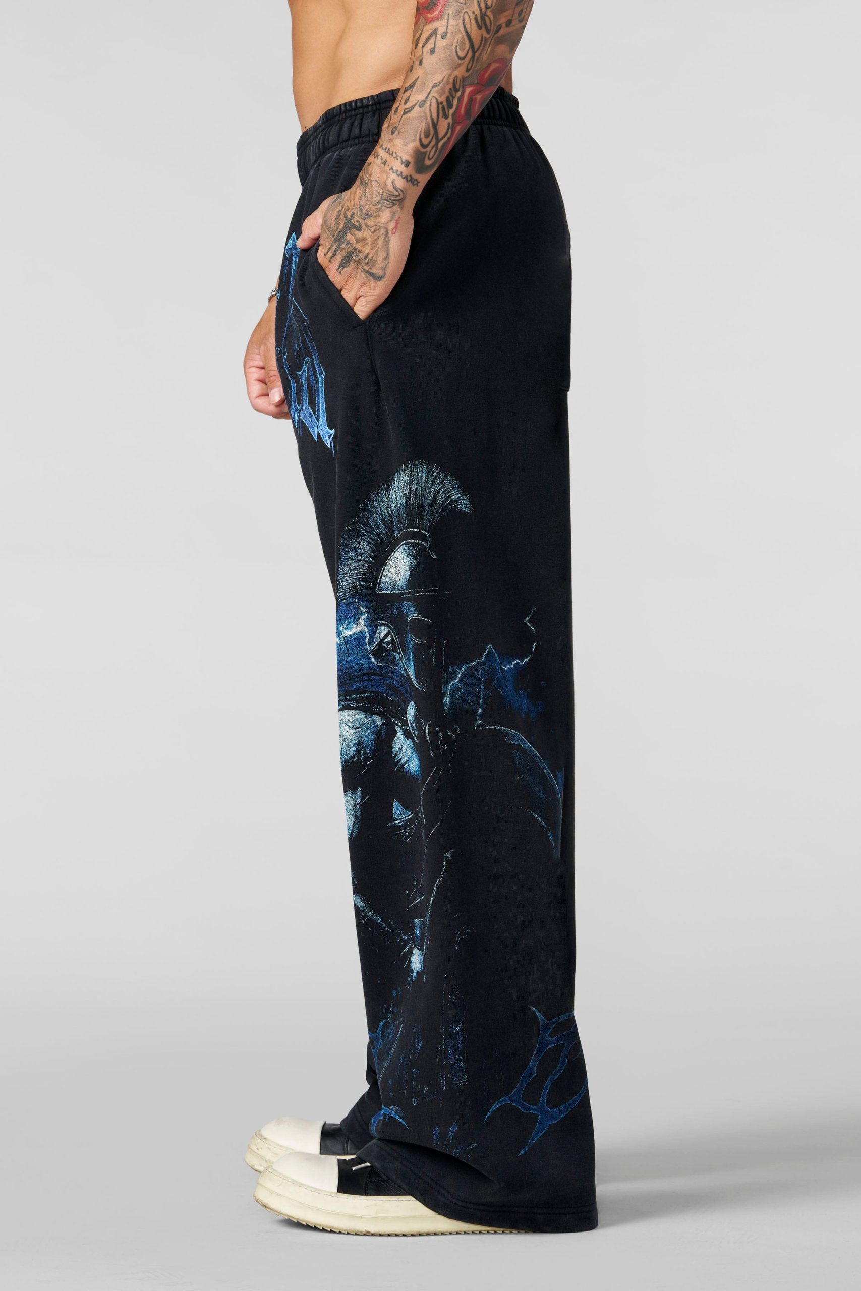 2097 - YLA x Axel - Spartan Sweats - Image 9