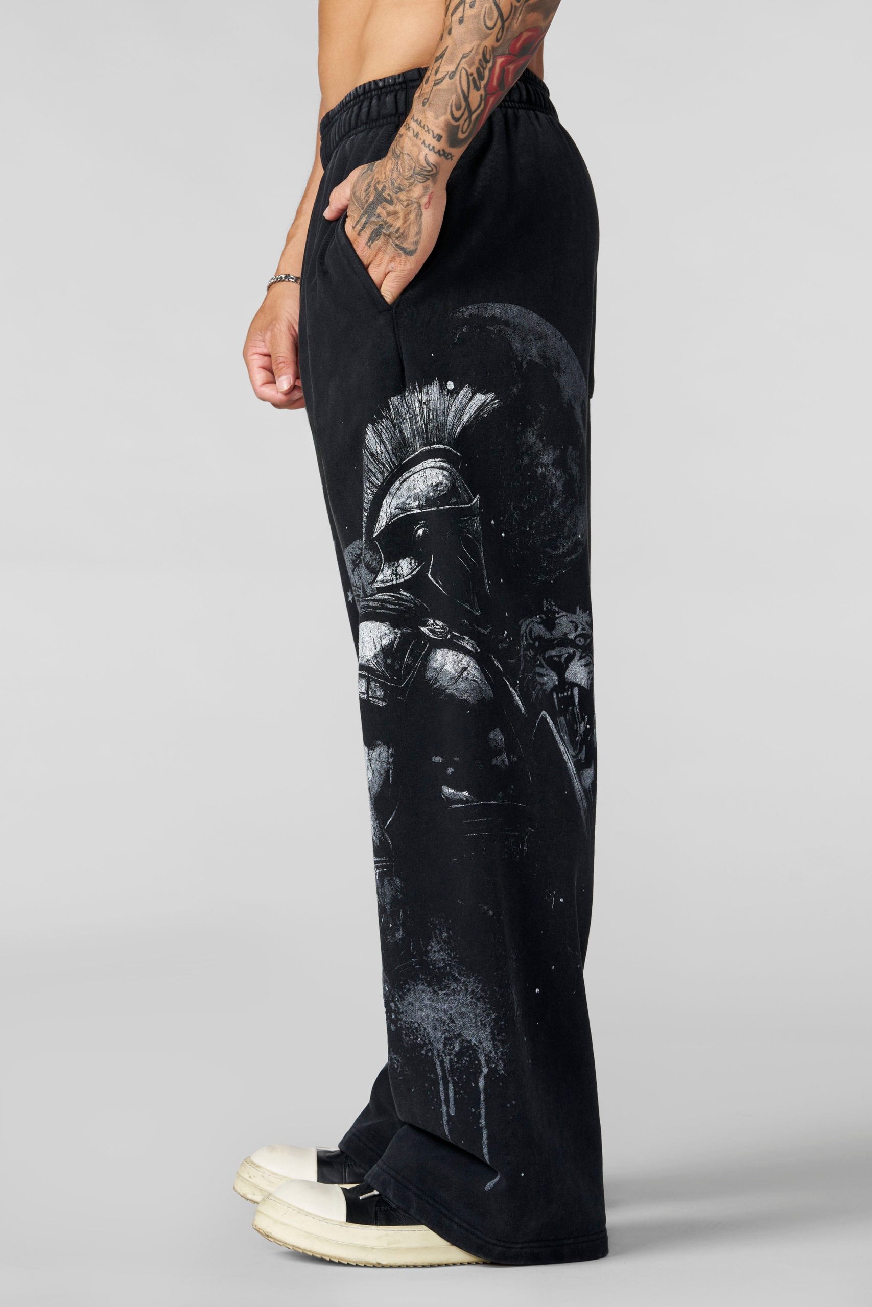 2097 - YLA x Axel - Spartan Sweats - Image 11