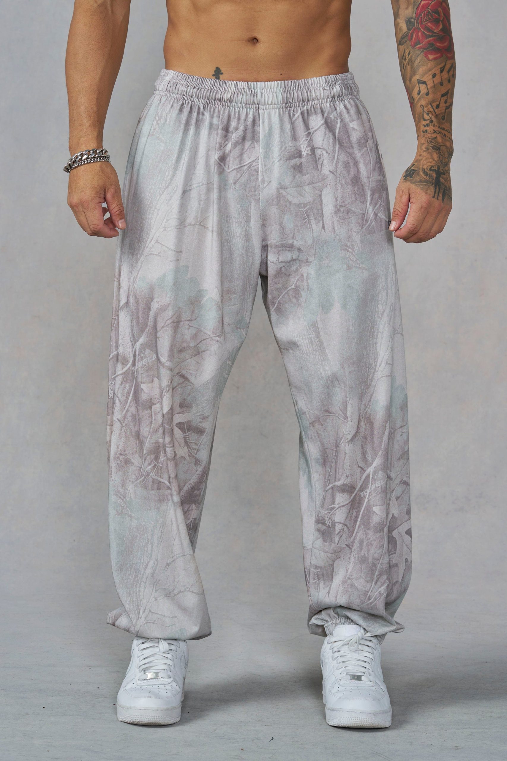 2155 - Camo Pump Cover Joggers - Image 9