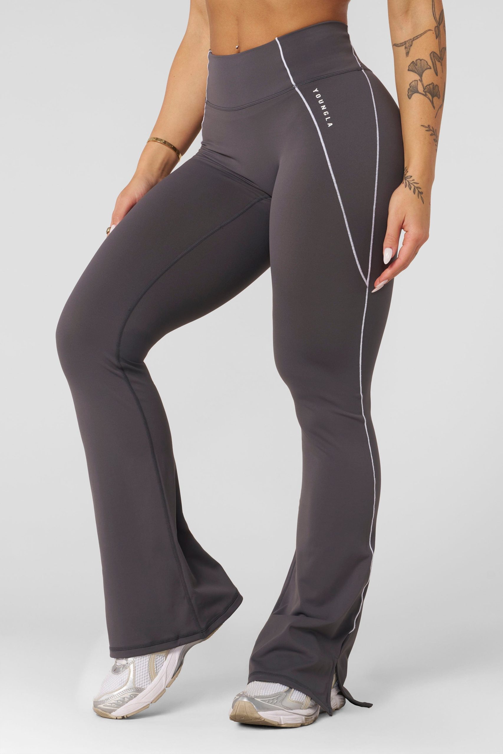 W285 - Elevate Flare Leggings - Image 8