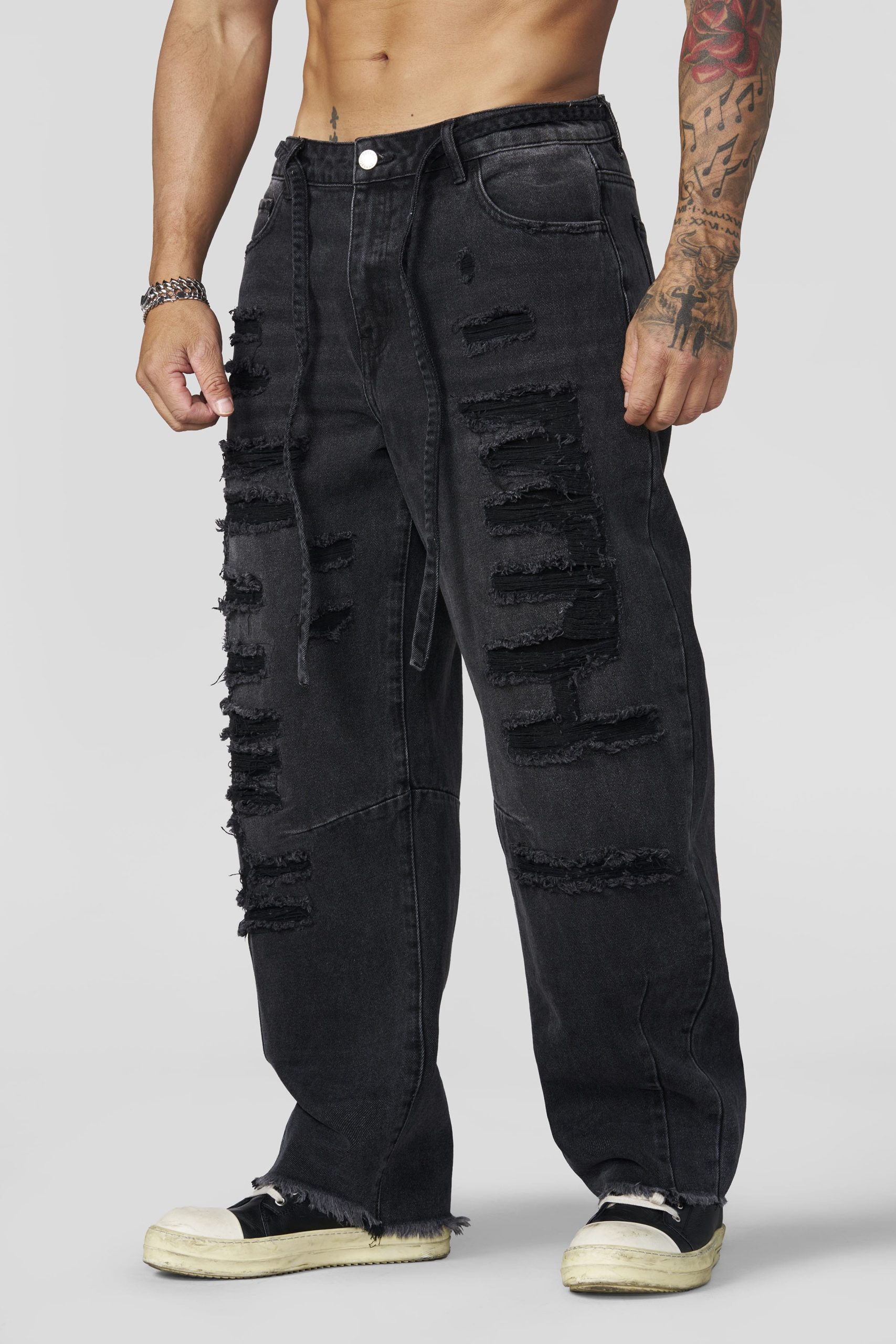 6004 - Destroyed Jeans - April 30th - Image 4