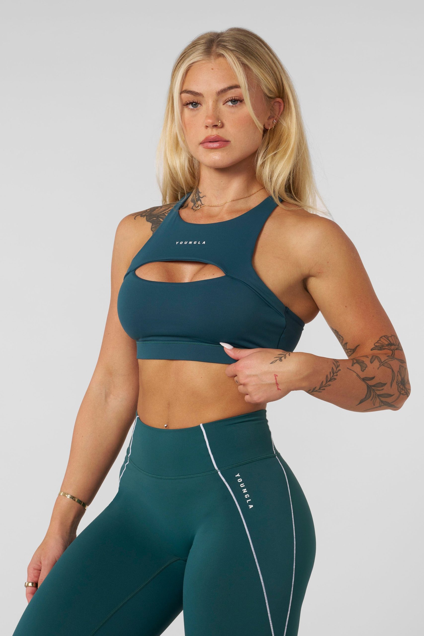 W365 - Elevate cut-out bra - Image 7