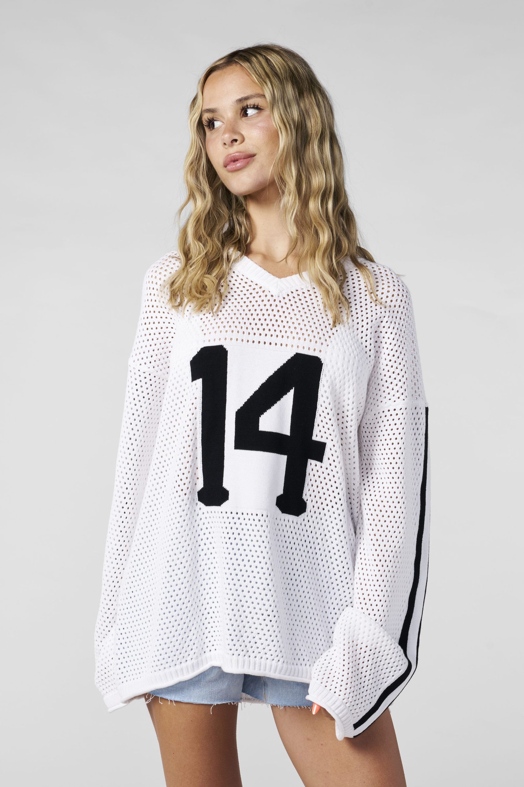 W4001 Crochet Jersey - Image 5