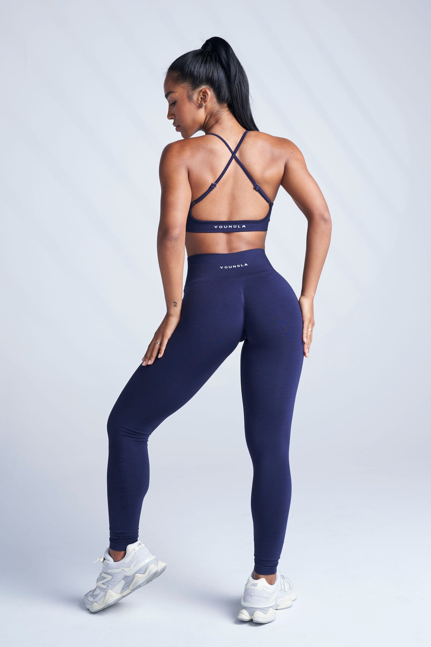W220 - Core Seamless Leggings - Image 11