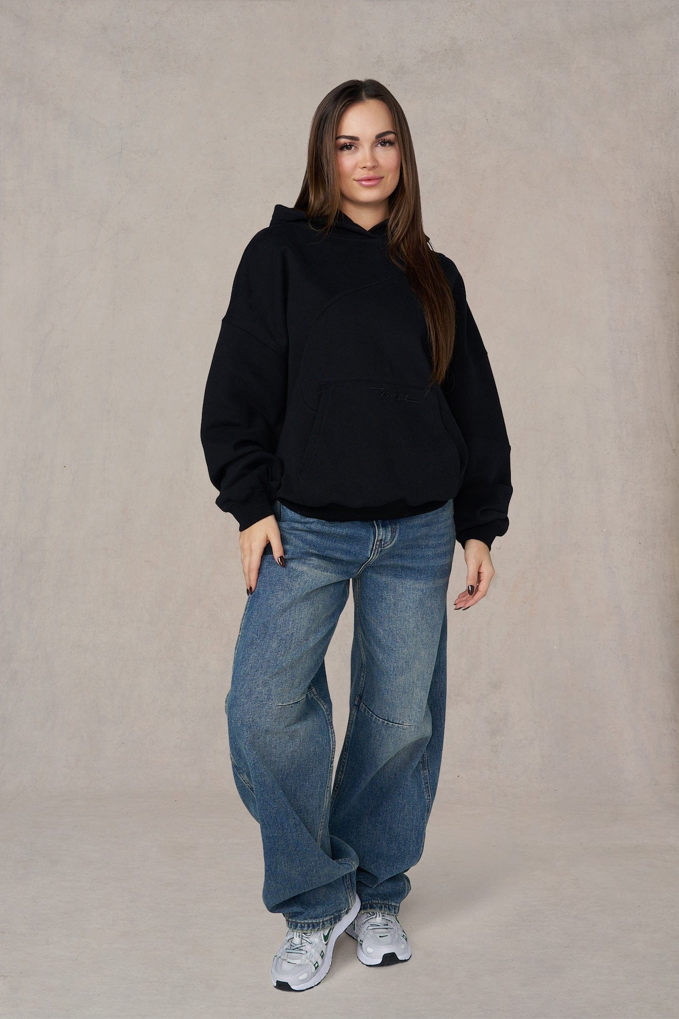 W558 - Wavy Hoodie - Image 5