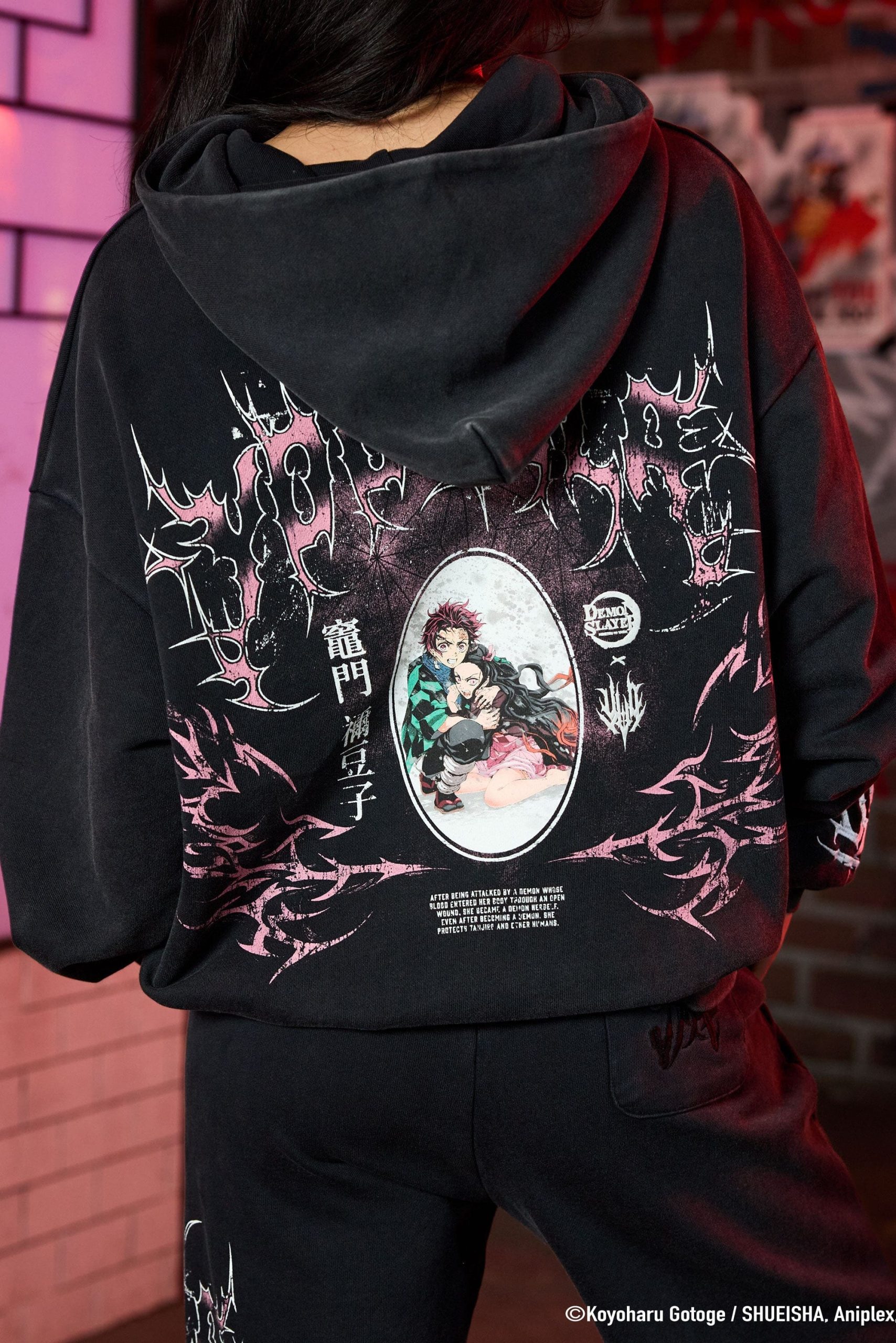 W567 - Demon Slayer: Kimetsu no Yaiba - Hoodie - Image 2