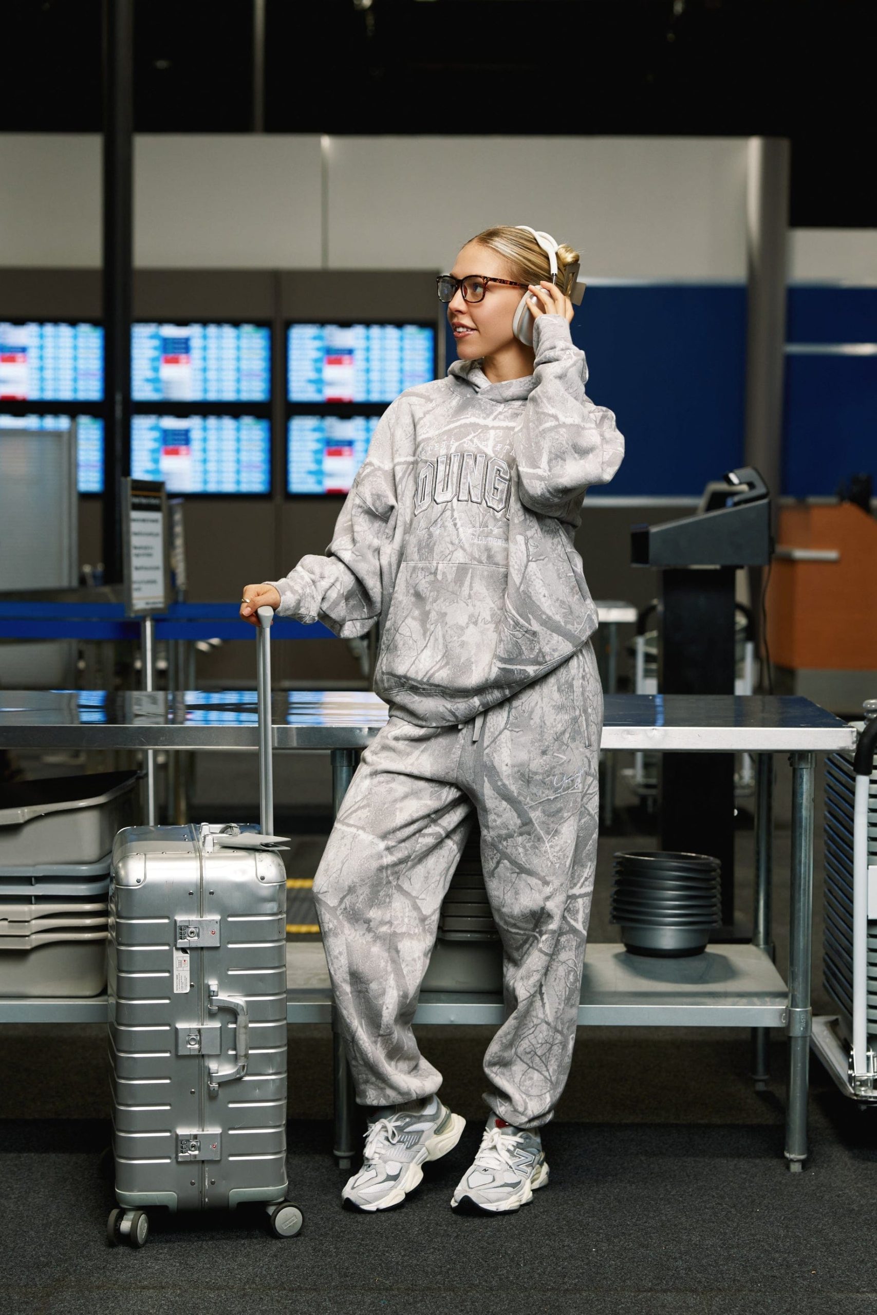 W2226 - Layover Cuff Joggers - Image 3