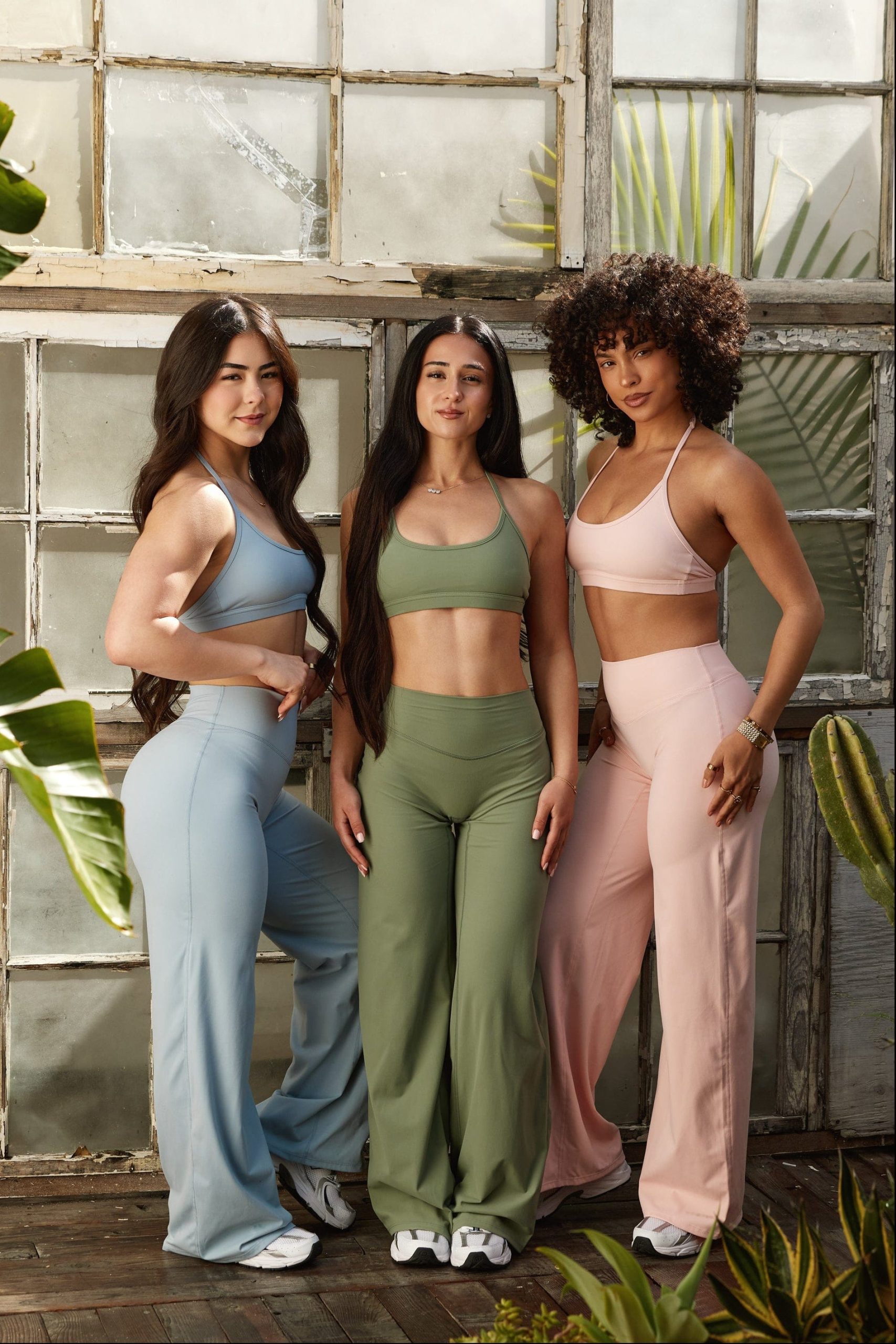 W2289 - Kove Wide Leg Flare Leggings (Short) - Image 3