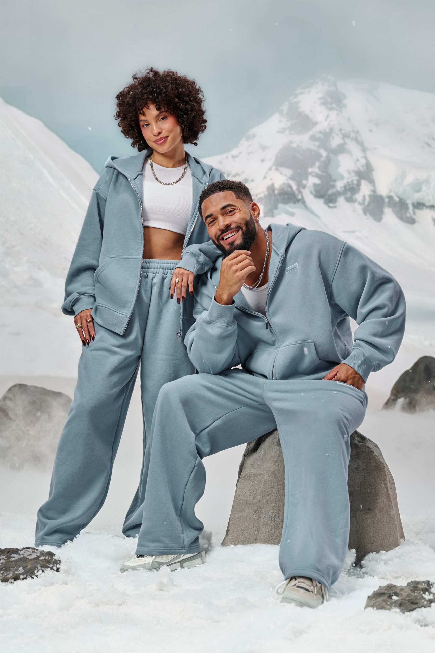 5051 - Comfy Collection - Zipup - Image 2