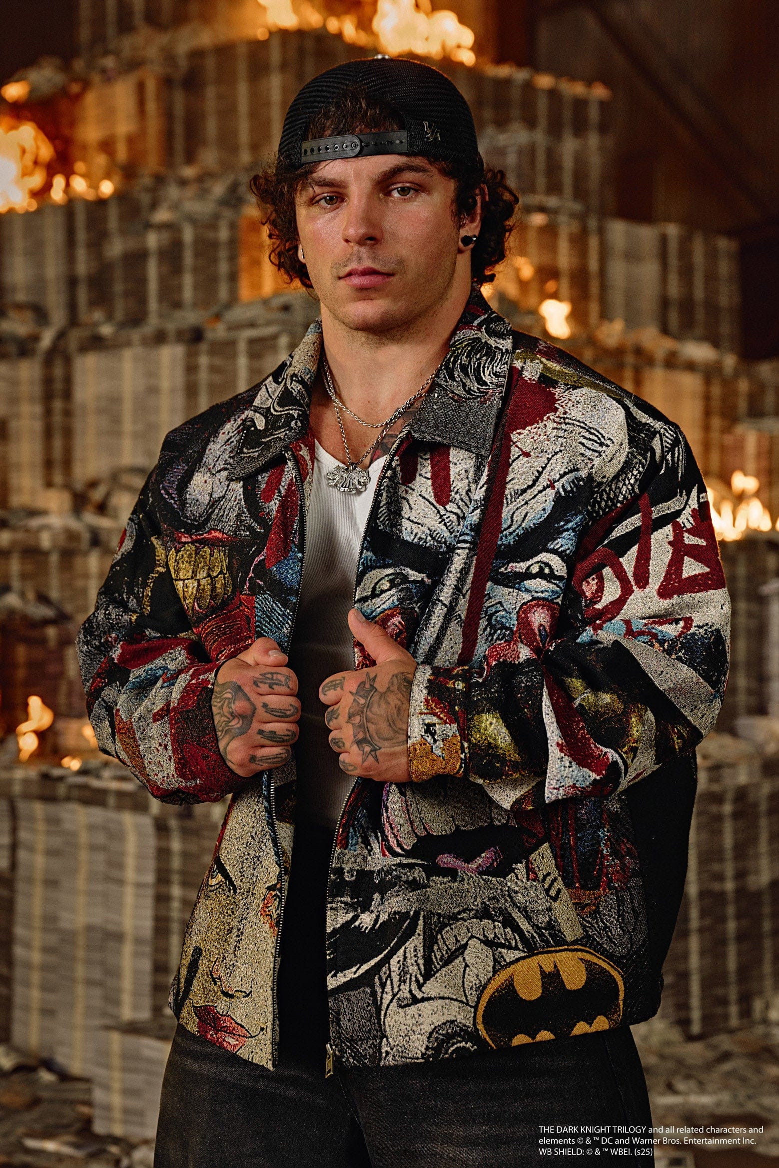 5177 - Batman Limited Edition Tapestry Jackets - Image 2