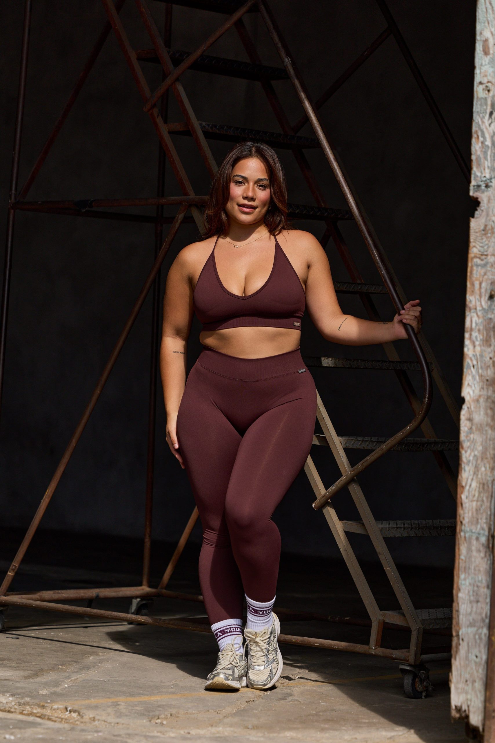 W367 - Sculpt Seamless Plunge Bra - Image 6