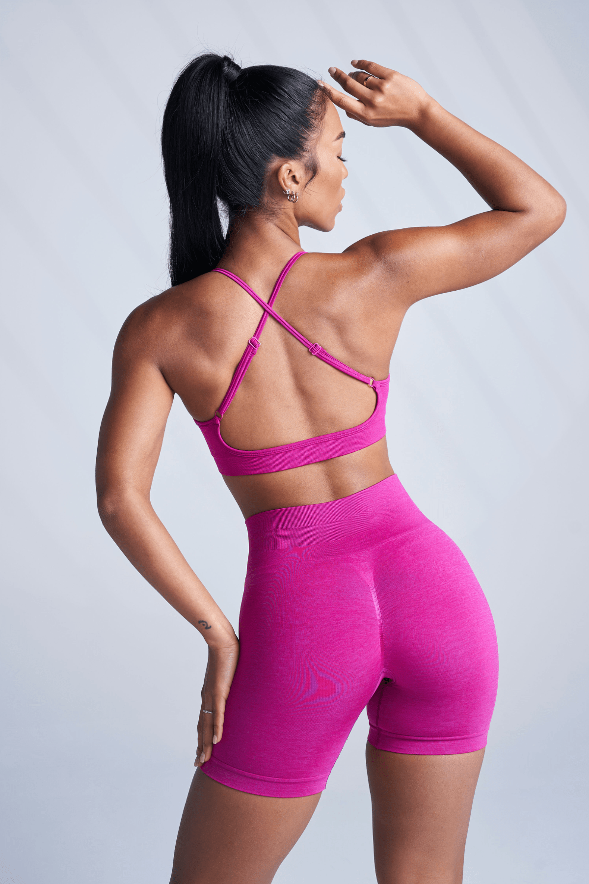 W120 - Core Seamless Shorts - Image 5